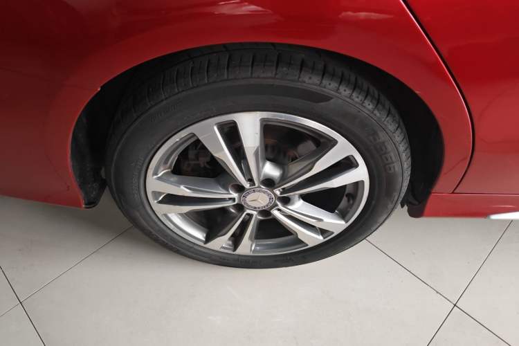 Used Mercedes-Benz C-Class 2016 C 200 L Sport Edition Right Rear Wheel Hub