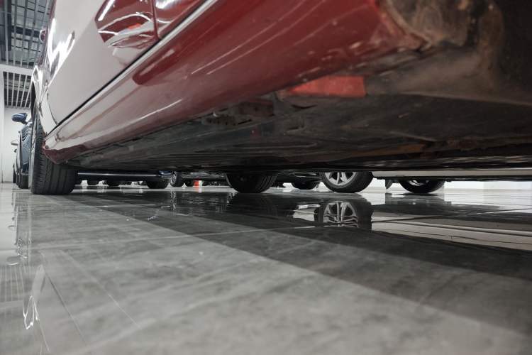Used Mercedes-Benz C-Class 2016 C 200 L Right Side Sill