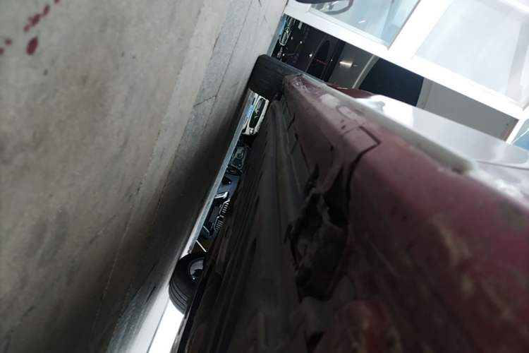 Used Mercedes-Benz C-Class 2016 C 200 L Sport Edition Right Side Sill
