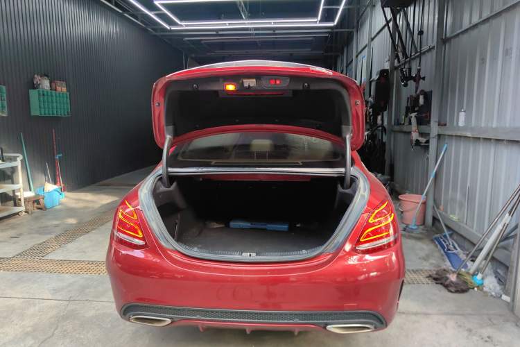 Used Mercedes-Benz C-Class 2016 C 200 L Sport Edition Trunk
