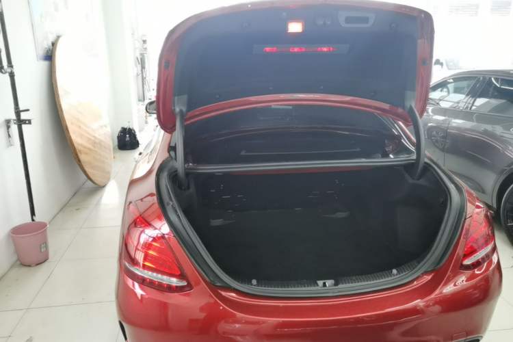 Used Mercedes-Benz C-Class 2016 C 200 L Sport Edition Trunk