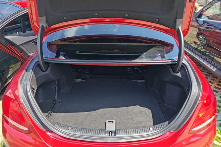 Used Mercedes-Benz C-Class 2016 C 180 L Sport Edition Trunk