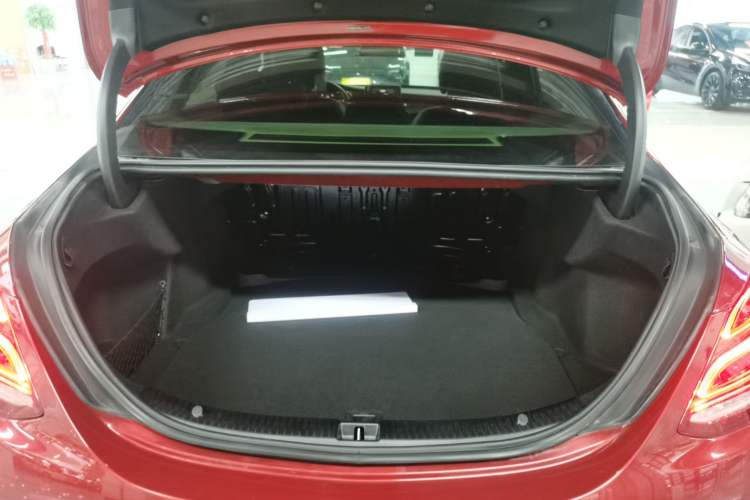 Used Mercedes-Benz C-Class 2016 C 200 L Sport Edition Trunk