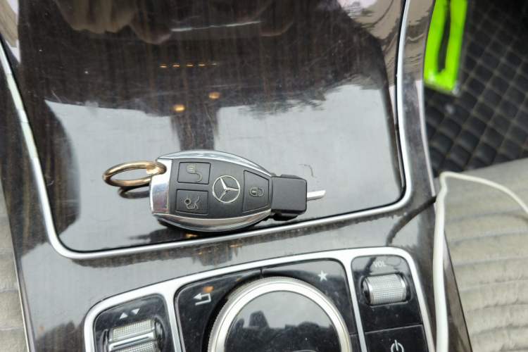 Used Mercedes-Benz C-Class 2016 C 200 L Sport Edition Vehicle Key