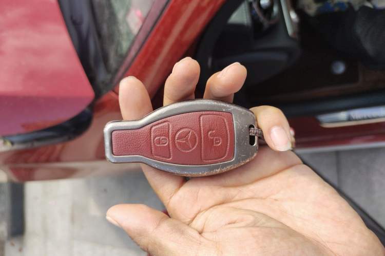 Used Mercedes-Benz C-Class 2016 C 200 L Sport Edition Vehicle Key