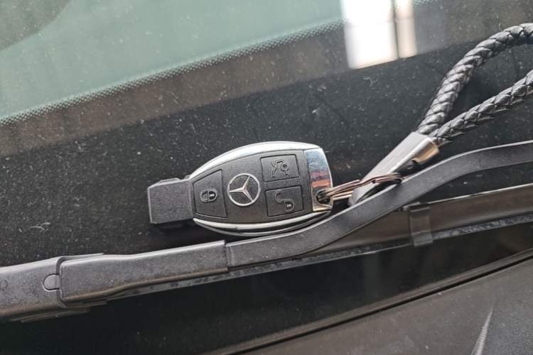 Used Mercedes-Benz C-Class 2016 C 180 L Sport Edition Vehicle Key
