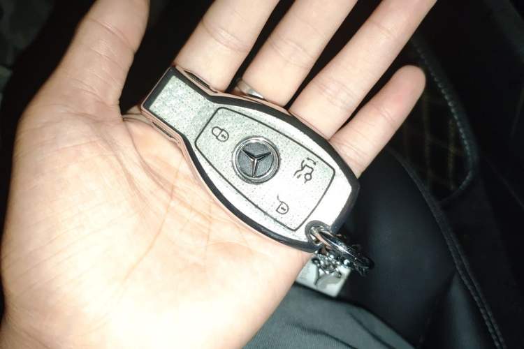 Used Mercedes-Benz C-Class 2016 C 200 L Sport Edition Vehicle Key