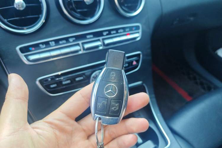 Used Mercedes-Benz C-Class 2016 C 200 L Sport Edition Vehicle Key