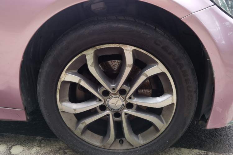 Used Mercedes-Benz C-Class 2016 C 180 L Sport Edition Right Front Wheel Hub