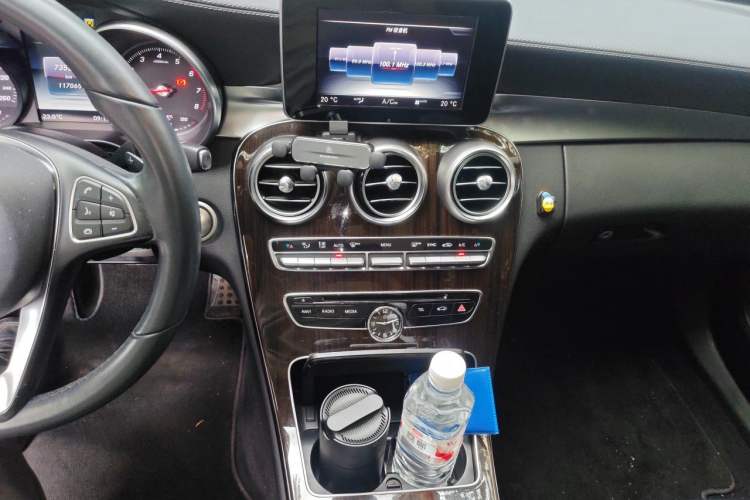 Used Mercedes-Benz C-Class 2016 C 200 L Audio And AC Panel