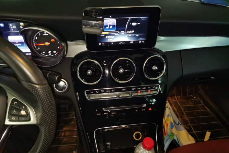 Used Mercedes-Benz C-Class 2016 C 200 Sport Edition Audio And AC Panel