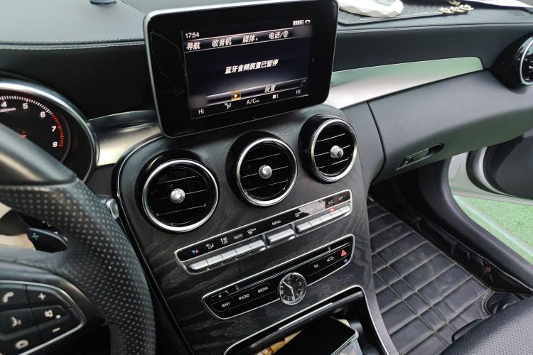 Used Mercedes-Benz C-Class 2016 C 200 L Sport Edition Audio And AC Panel