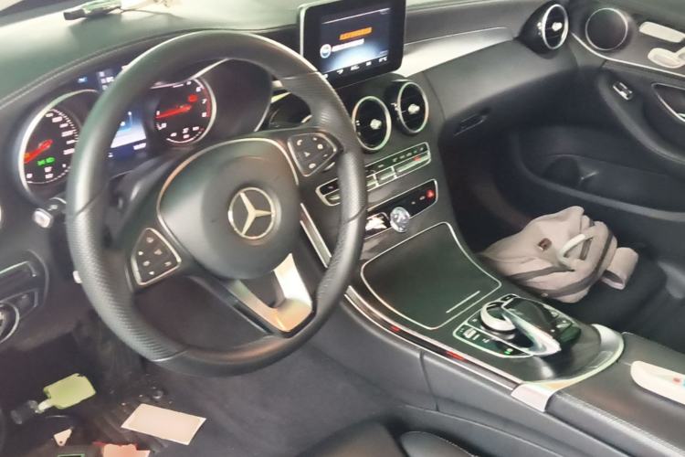 Used Mercedes-Benz C-Class 2016 C 200 L Sport Edition Center Console