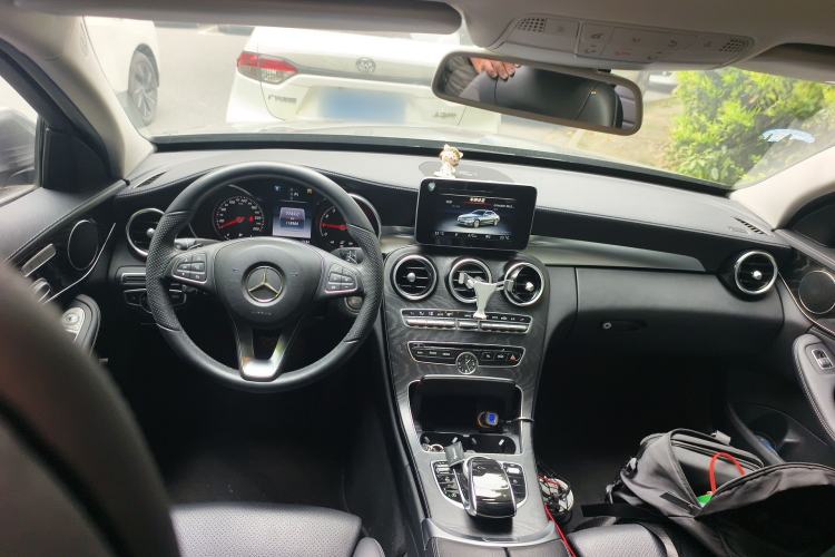 Used Mercedes-Benz C-Class 2016 C 200 L Sport Edition Center Console