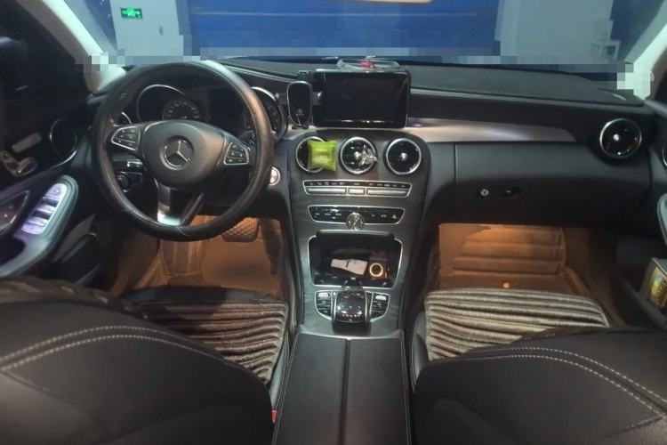 Used Mercedes-Benz C-Class 2016 C 200 L Sport Edition Center Console