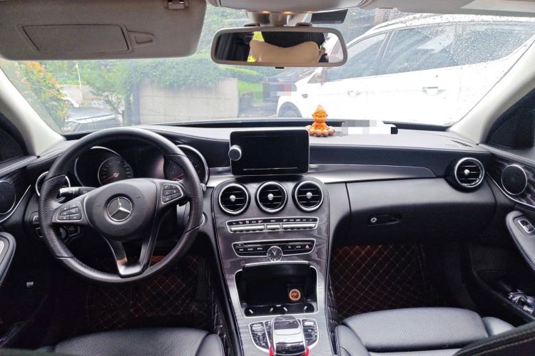 Used Mercedes-Benz C-Class 2016 C 180 L Sport Edition Center Console