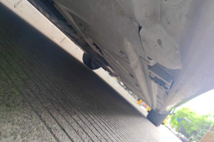 Used Mercedes-Benz C-Class 2016 C 200 L Chassis Front Left
