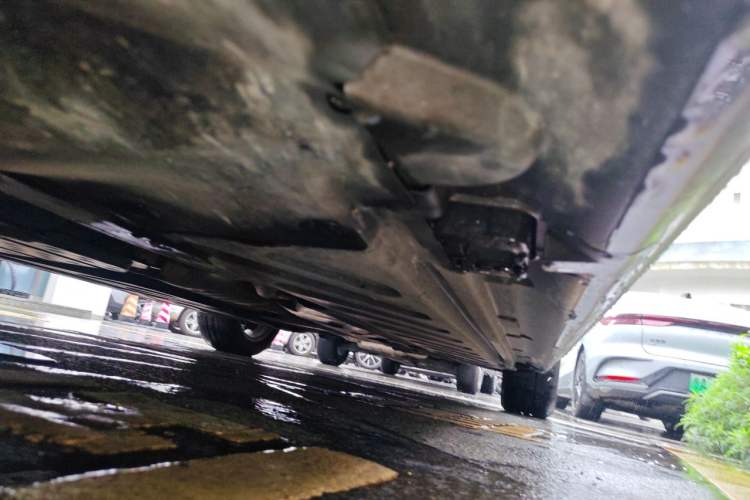 Used Mercedes-Benz C-Class 2016 C 180 L Sport Edition Chassis Front Left