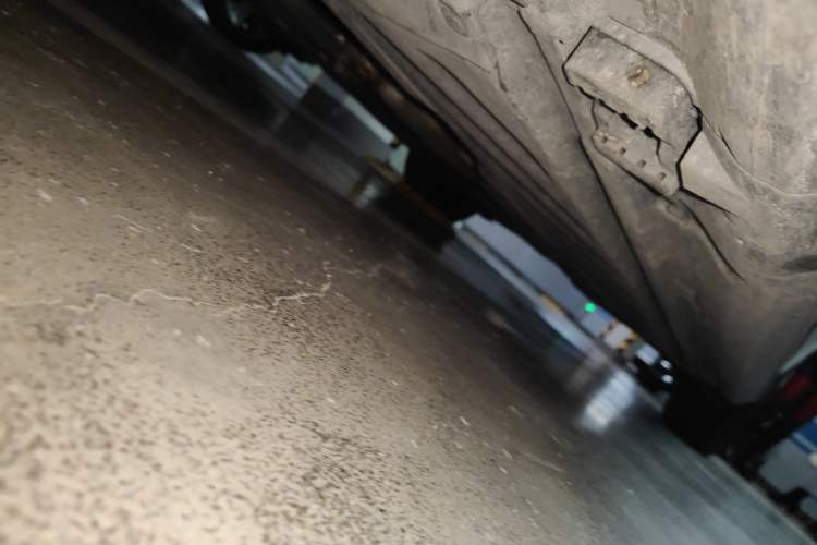 Used Mercedes-Benz C-Class 2016 C 200 Sport Edition Chassis Front Left