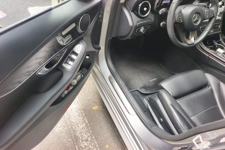 Used Mercedes-Benz C-Class 2016 C 200 L Sport Edition Driver Seat