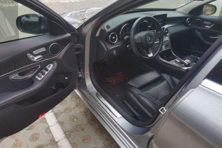 Used Mercedes-Benz C-Class 2016 C 200 L Sport Edition Driver Seat