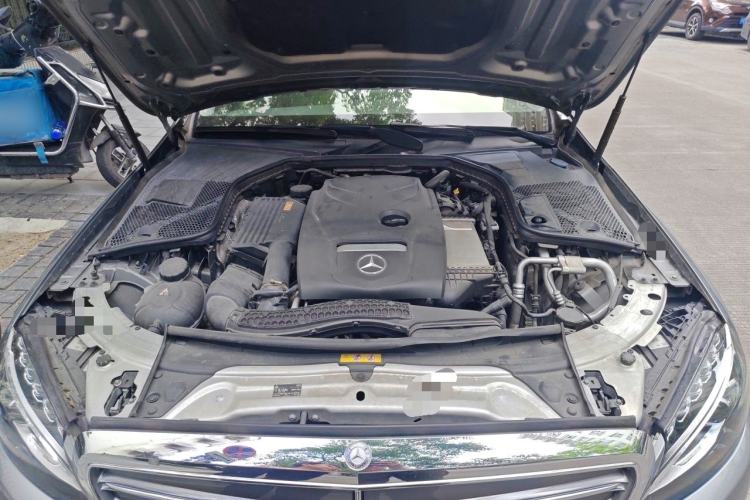 Used Mercedes-Benz C-Class 2016 C 200 L Engine Bay