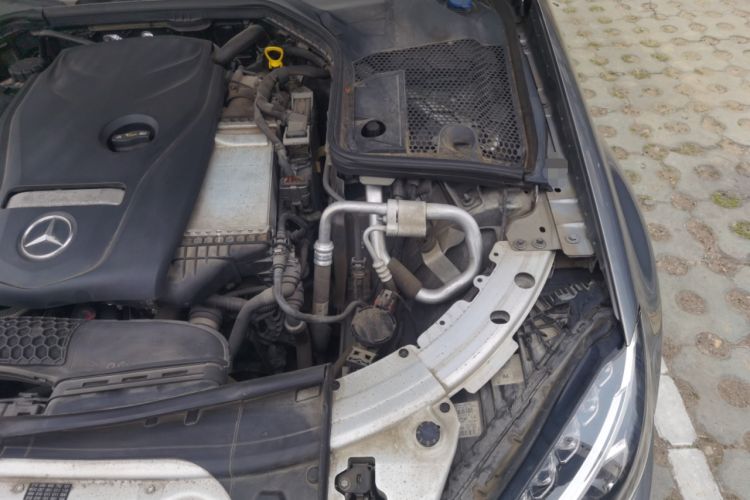 Used Mercedes-Benz C-Class 2016 C 200 L Sport Edition Engine Bay Left