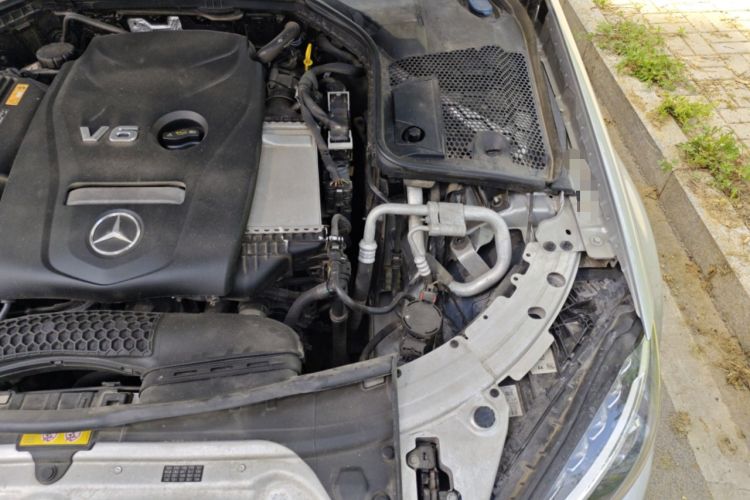 Used Mercedes-Benz C-Class 2016 C 200 L Sport Edition Engine Bay Left