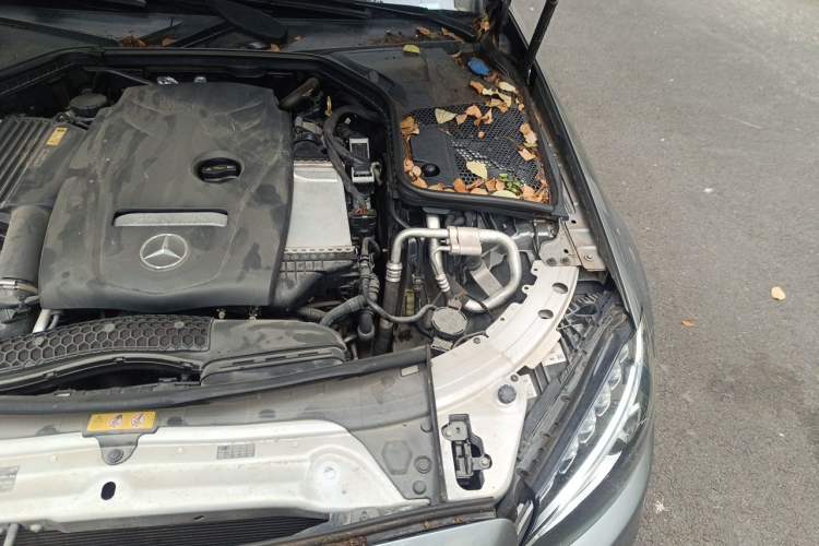 Used Mercedes-Benz C-Class 2016 C 200 L Sport Edition Engine Bay Left