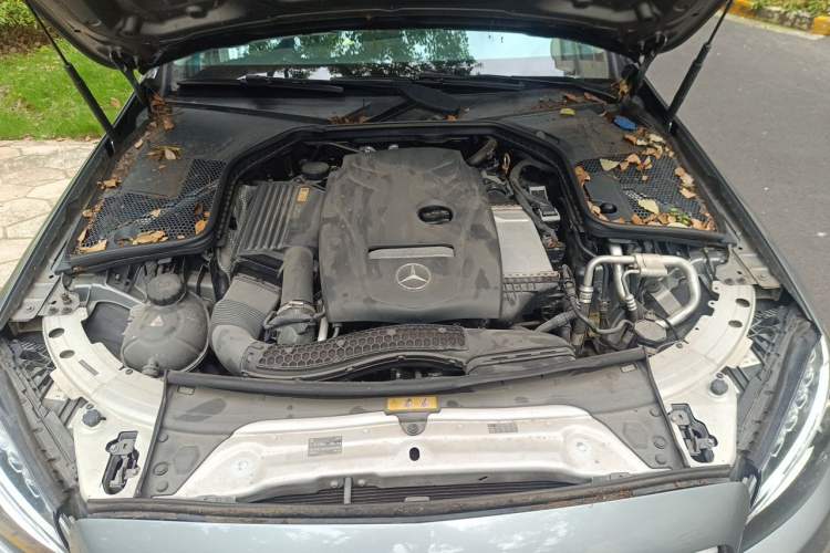 Used Mercedes-Benz C-Class 2016 C 200 L Sport Edition Engine Bay