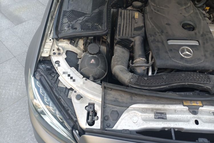 Used Mercedes-Benz C-Class 2016 C 200 L Sport Edition Engine Bay Right
