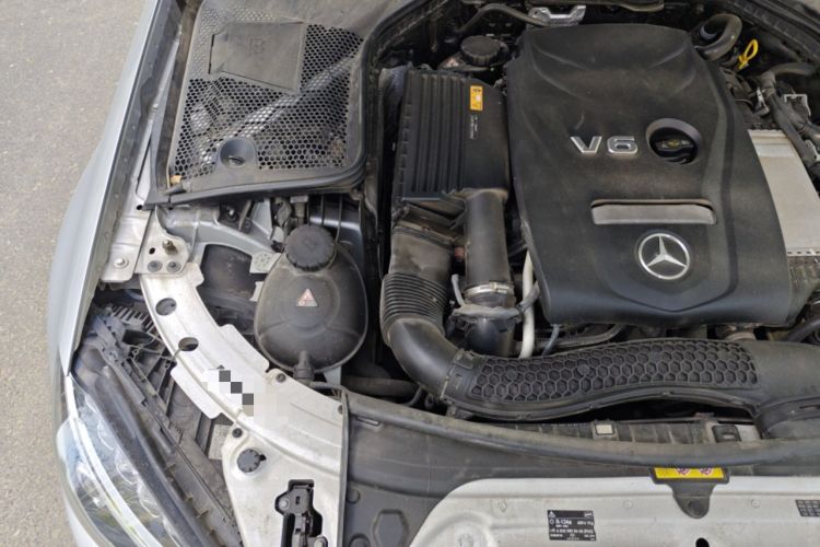Used Mercedes-Benz C-Class 2016 C 200 L Sport Edition Engine Bay Right