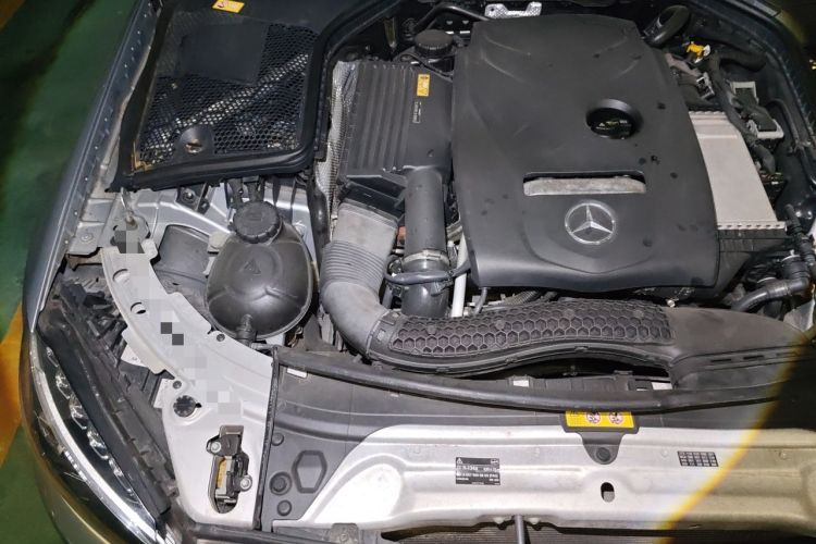 Used Mercedes-Benz C-Class 2016 C 200 L Sport Edition Engine Bay Right