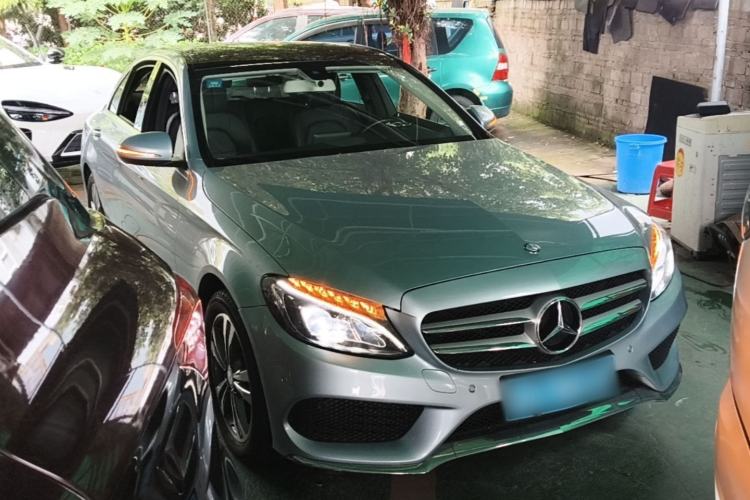 Used Mercedes-Benz C-Class 2016 C 200 L Sport Edition Front Right 45 Deg