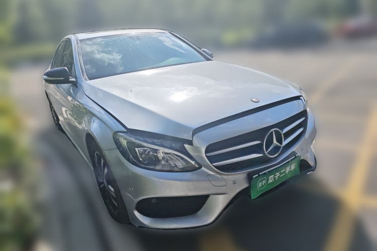 Used Mercedes-Benz C-Class 2016 C 200 Sport Edition Front Right 45 Deg
