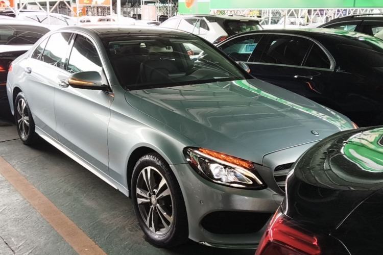 Used Mercedes-Benz C-Class 2016 C 200 L Sport Edition Front Right 45 Deg