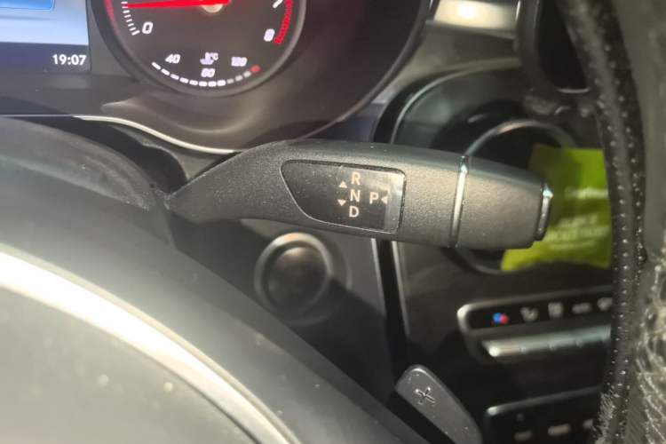 Used Mercedes-Benz C-Class 2016 C 200 L Sport Edition Gear Lever