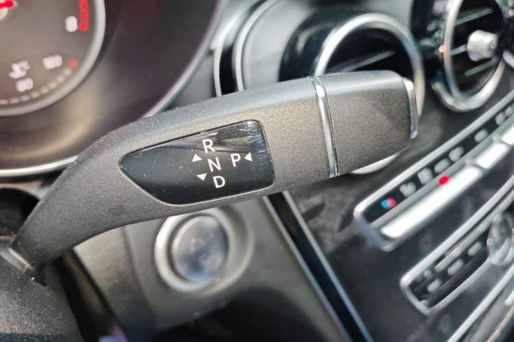 Used Mercedes-Benz C-Class 2016 C 180 L Sport Edition Gear Lever