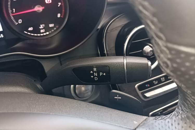 Used Mercedes-Benz C-Class 2016 C 200 L Sport Edition Gear Lever