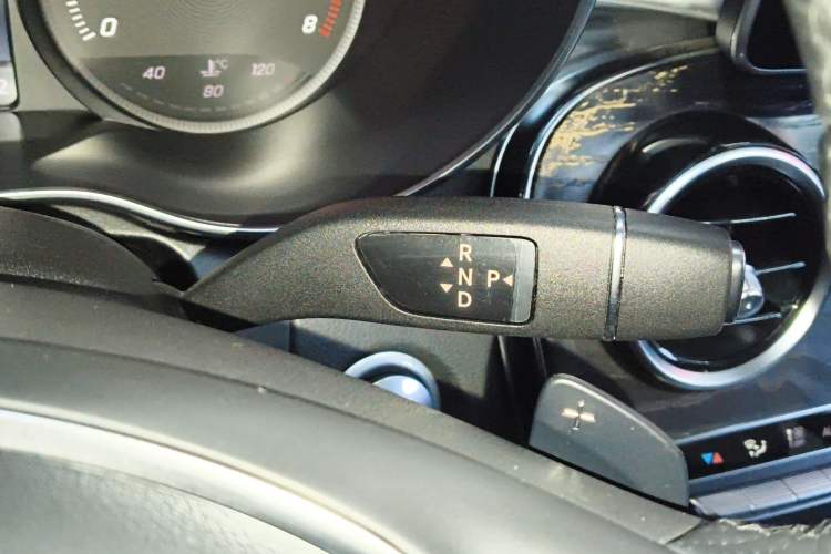 Used Mercedes-Benz C-Class 2016 C 200 L Sport Edition Gear Lever