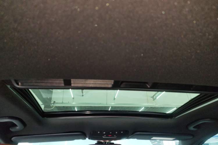 Used Mercedes-Benz C-Class 2016 C 200 Sport Edition Headliner