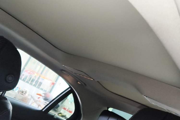 Used Mercedes-Benz C-Class 2016 C 200 L Sport Edition Headliner
