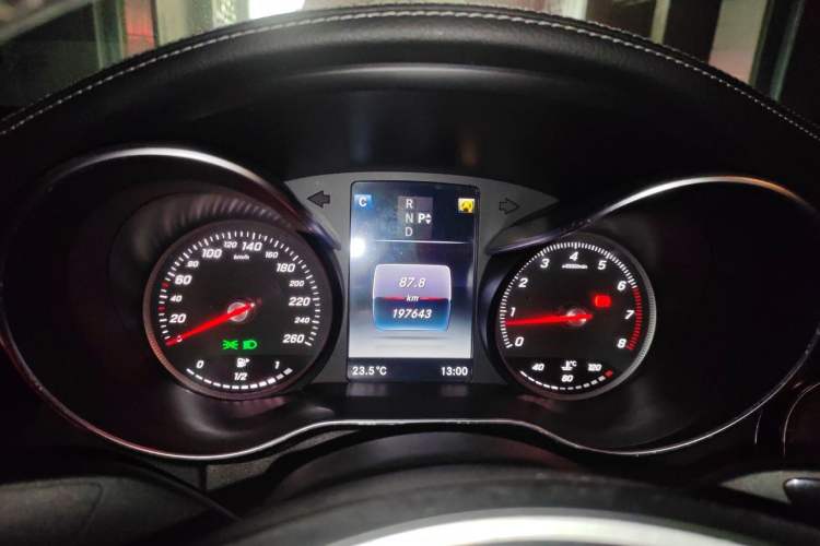 Used Mercedes-Benz C-Class 2016 C 180 L Sport Edition Instrument Cluster