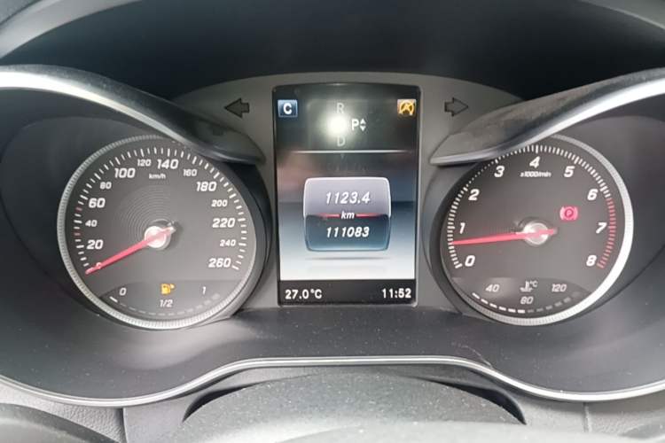 Used Mercedes-Benz C-Class 2016 C 180 L Sport Edition Instrument Cluster