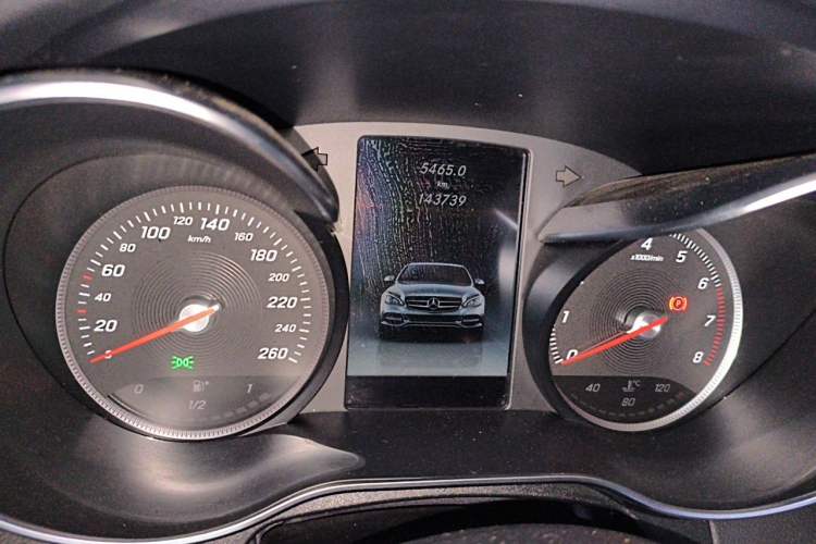 Used Mercedes-Benz C-Class 2016 C 180 L Sport Edition Instrument Cluster