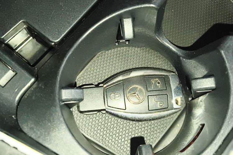 Used Mercedes-Benz C-Class 2016 C 200 L Sport Edition Interior 1