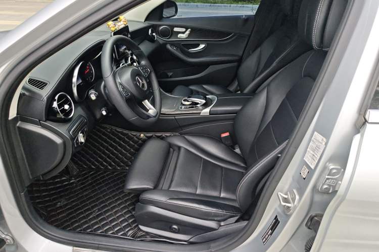 Used Mercedes-Benz C-Class 2016 C 200 L Sport Edition Interior 1