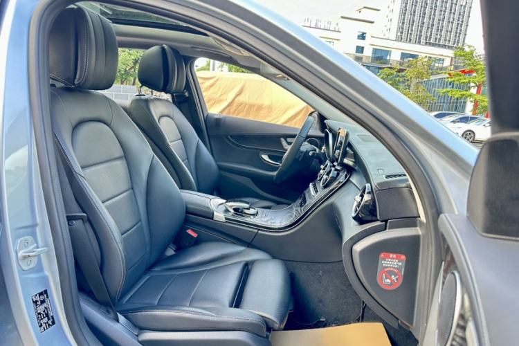 Used Mercedes-Benz C-Class 2016 C 200 L Sport Edition Interior 1