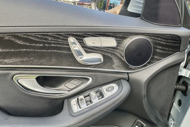 Used Mercedes-Benz C-Class 2016 C 200 L Sport Edition Interior 3