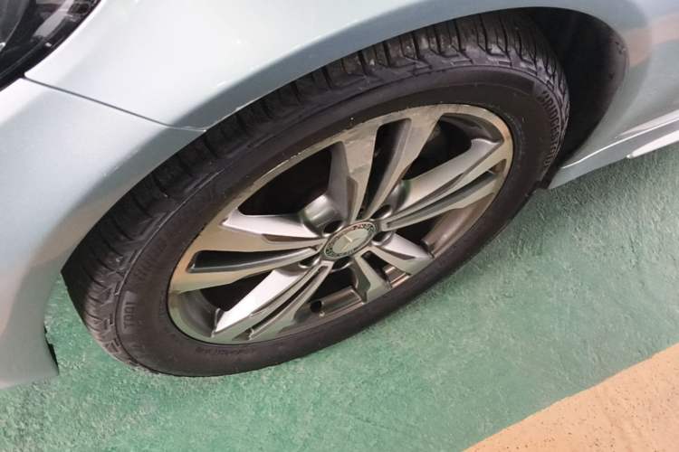 Used Mercedes-Benz C-Class 2016 C 200 L Sport Edition Left Front Wheel Hub